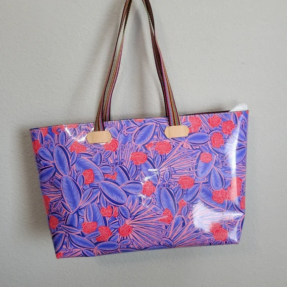 NWT Loretta Breezy East / West Tote cactus print - Picture 4 of 6
